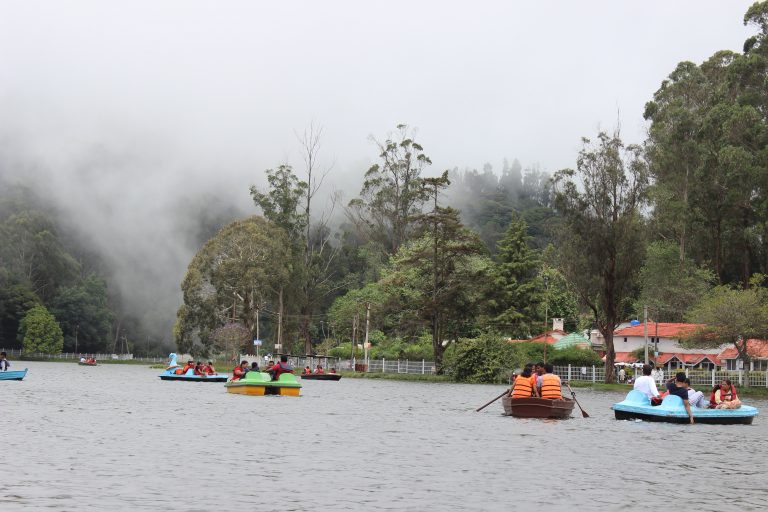 Boating_in_Kodaikanal_Lake_with_Mist